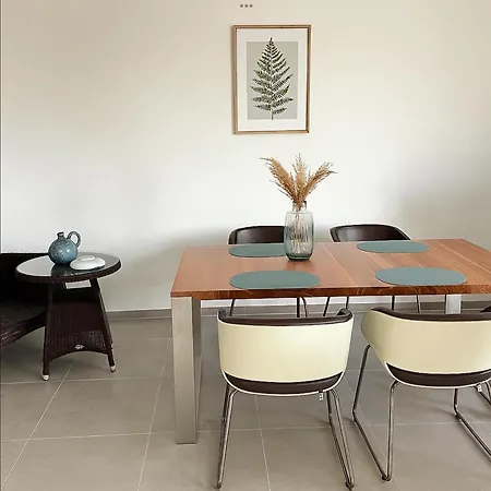 Modernes 2-zi -apartment In Wlan Kueche Und Waschmaschine *