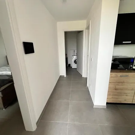 Modernes 2-zi -apartment In Wlan Kueche Und Waschmaschine Apartmán *